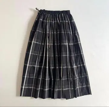 새상품급 드로어 허리 리본 체크 개더 스커트 블랙 36 맥시