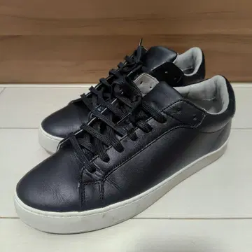 나노 유니버스 멜리 스니커즈