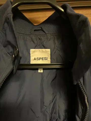 아스펜지 나일론 충전솜 블루종 네이비 정가 12만 엔