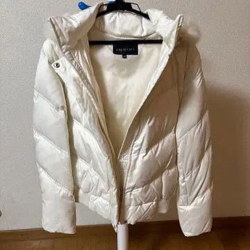 INDIVI 화이트 다운 자켓 40