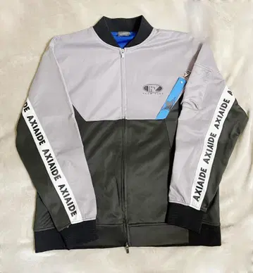 니지산지 악시아 크로네 바이컬러 블루종 저지