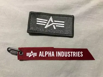 알파 인더스트리즈 와펜 키링 택