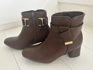브라운 앵클부츠 M 한 번 사용