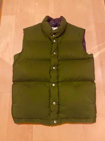 새상품급 크레센트 다운 웍스 다운 베스트 M 올리브 그린