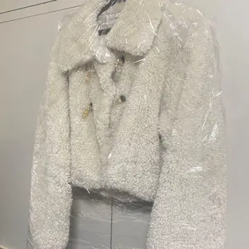 LILY BROWN 아이보리 보아 자켓