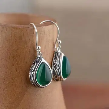 에메랄드 그린 드롭 모티브 실버 아라베스크 귀걸이