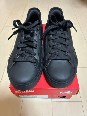 PUMA 블랙 스니커즈 소프트폼+