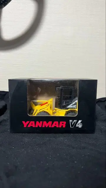 얀마 건설기계 미니어처 V4 타이어 셔블 WHEEL LOADER