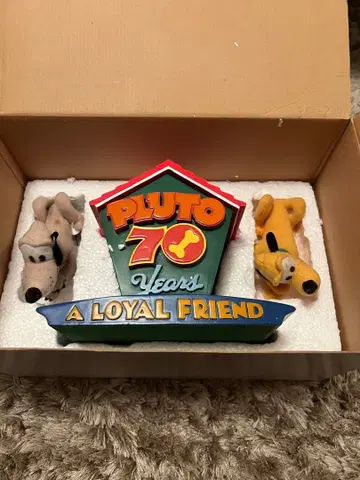 플루토 70주년 오브제