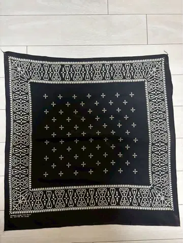 [ 새상품급 vintage ] 레어 블랙 크로스 반다나 빈티지 70s