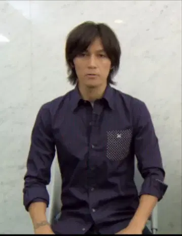 이나바 코시 착용 길드 프라임 셔츠