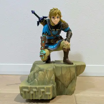 젤다의 전설 티어스 오브 더 킹덤 링크 피규어