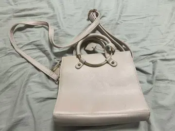 라이트 핑크 숄더백