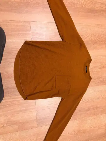 NIKO AND - 머스타드 긴팔 티셔츠 사이즈 M