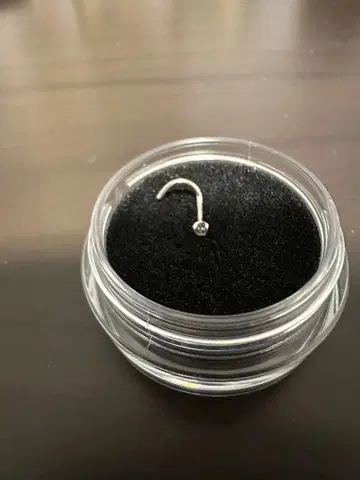 소독 피콜레 다이아몬드 부착 코 피어싱