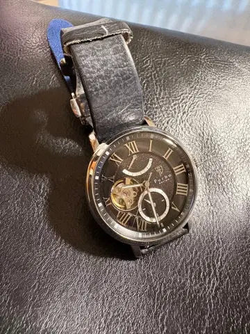 Furbo design 손목시계 F8402 풀보