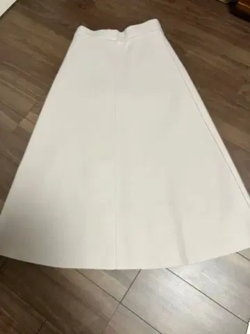 에프로브 플레어 스커트 M 사이즈 골드 지퍼