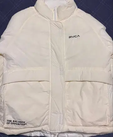 RVCA 화이트 다운 자켓