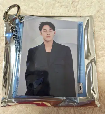 seventeen new 민규 미니 파우치