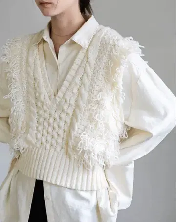 select MOCA 프린지 케이블 니트 베스트