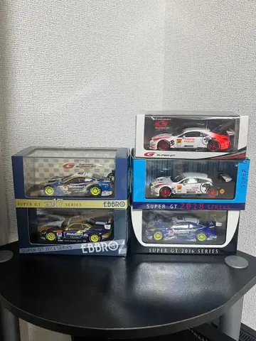 에브로 스파크 미니카