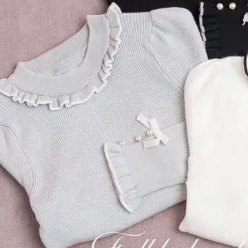 pium 프릴 하이넥 니트탑 그레이