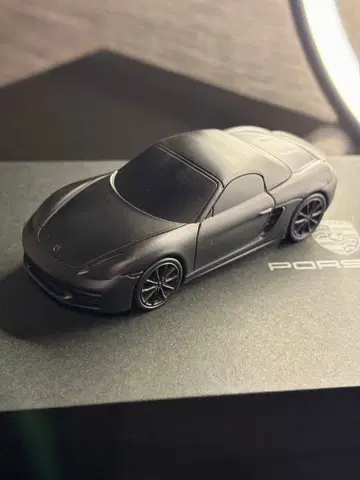 미사용 포르쉐 718 박스터 페이퍼웨이트 매트 블랙 메탈카