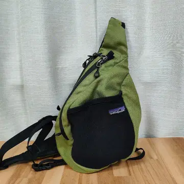 파타고니아 아톰 슬링 구형 구모델 그린 48256