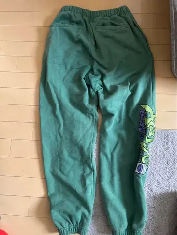 X large 그래픽 조거 팬츠