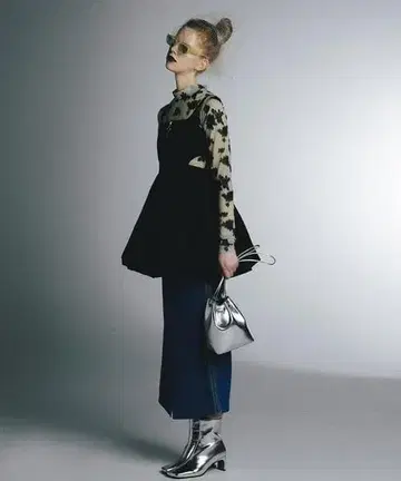 MAISONSPECIAL 시어 탑 꽃무늬