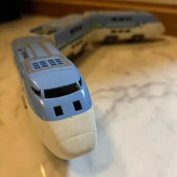 프라레일 E1계 MAX 신칸센