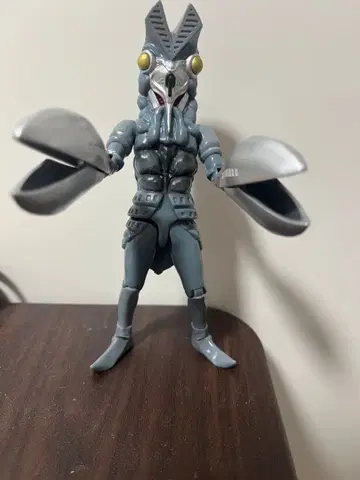 울트라 액션 피규어 발탄 성인 새상품급