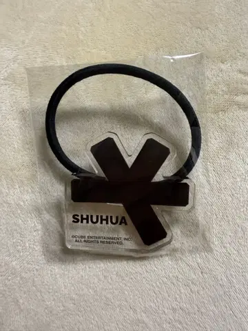 i-dle 슈화 B상 아크릴 머리끈