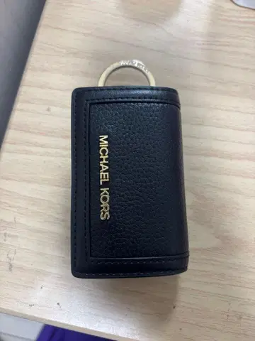 MICHEAL KORS 키케이스