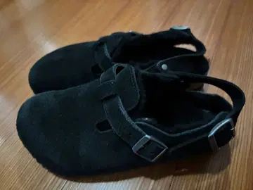 Birkenstock 블랙 사보 클로그 샌들