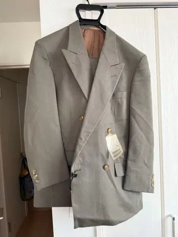 더블 브레스트 그레이 비즈니스 정장 셋업