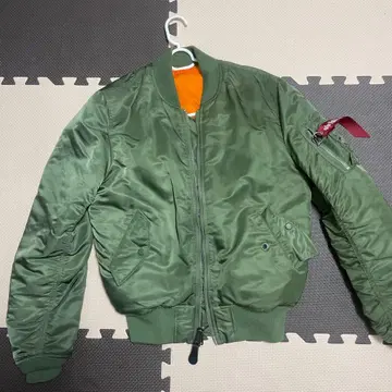 ALPHA INDUSTRIES MA-1 자켓 올리브 그린