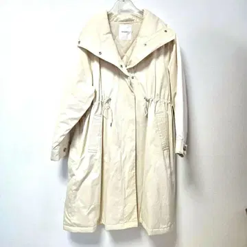 GALLEST 아이보리 퀼팅 코트