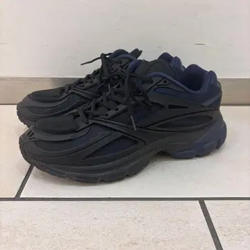 리복 REEBOK PREMIER ROAD MODERN 28cm 새상품급