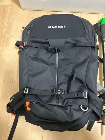 마무트 닐바나 35L 백팩