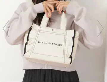 질 바이 질 스튜어트 프릴 토트 스몰