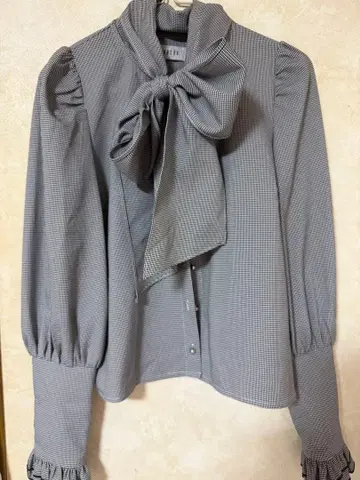 bubbles 버블스 상의 블라우스