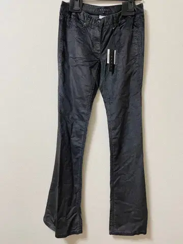 [ 새상품 미사용 ] theory 블랙 스키니 플레어 팬츠 사이즈 2