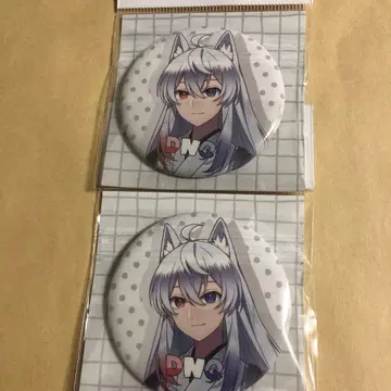 컬러풀 피치 5주년 기념 캔뱃지 2개