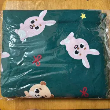 DAY6 데니멀즈 담요 크루 네이비 2024