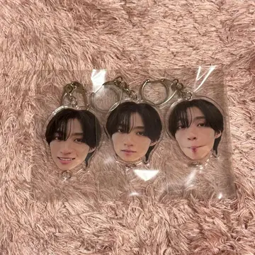 ICEx ROUTE-8 시가 리쿠 연결 아크릴 키링