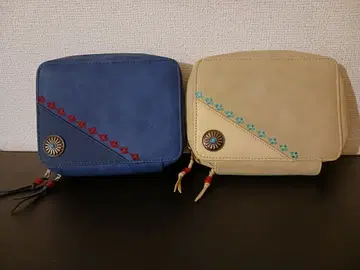 차이하네 콤초 & 자수 부착 가젯 케이스 블루&베이지