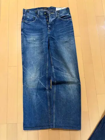 chimala는 페인터풍 데님