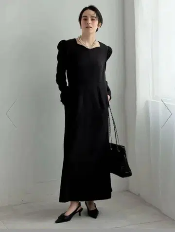 블랙 M 사이즈 퍼프 슬리브 롱 원피스