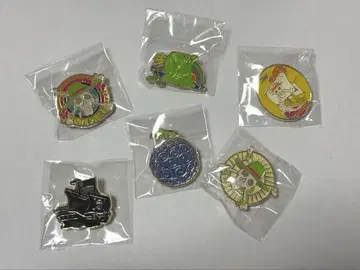 미사용 새상품 원피스 실사판 핀 배지 6개 세트